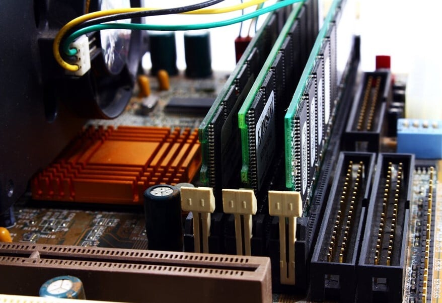 Rising Hardware Costs: How Tariffs and Supply Chains Are Reshaping IT Spend